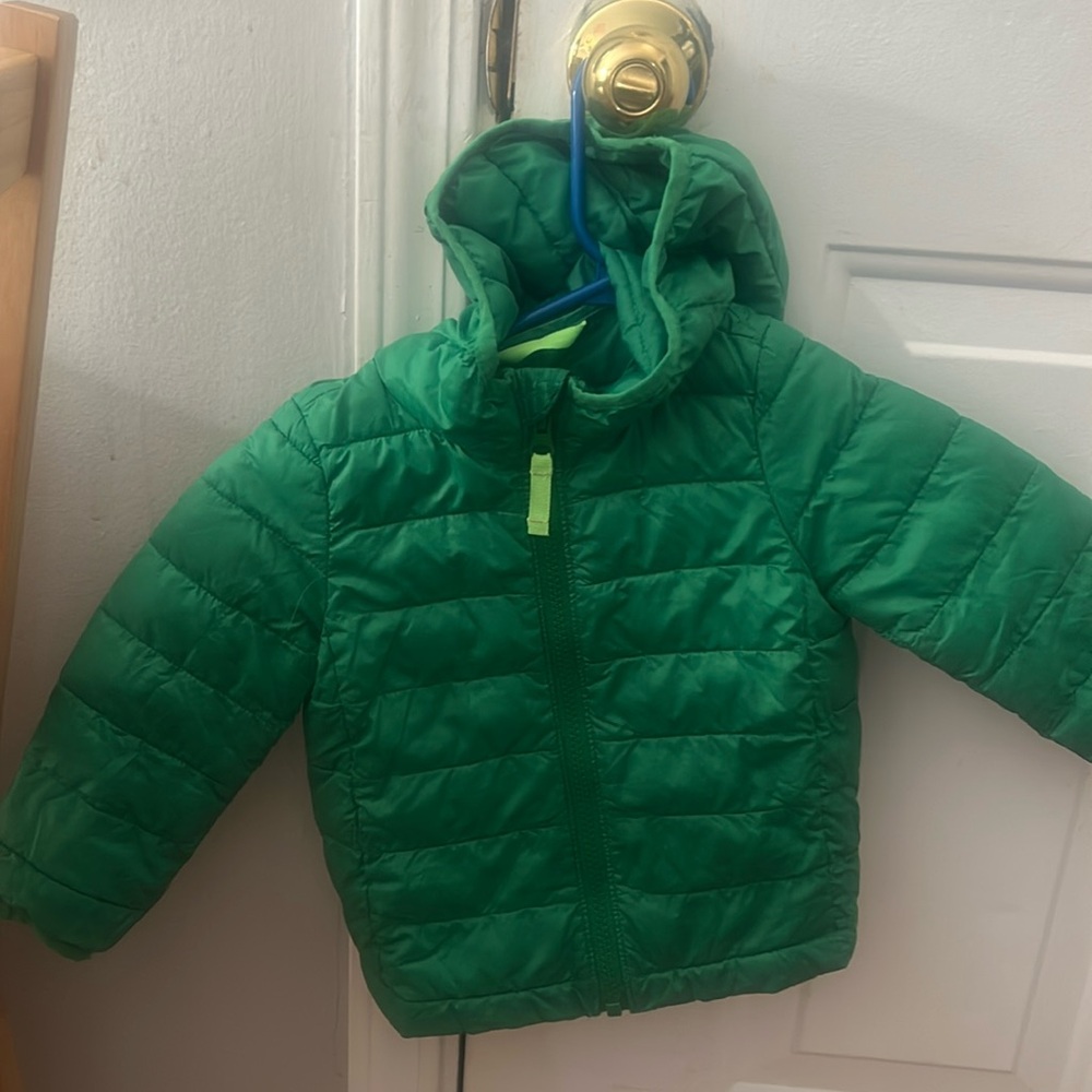 Green Primary puffer jacket 18-24 months. Excellent used condition.